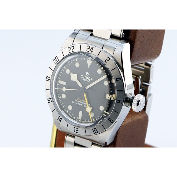 チューダー　ブラックベイ　プロ　ＧＭＴ　７９４７０　黒文字盤　サイド拡大