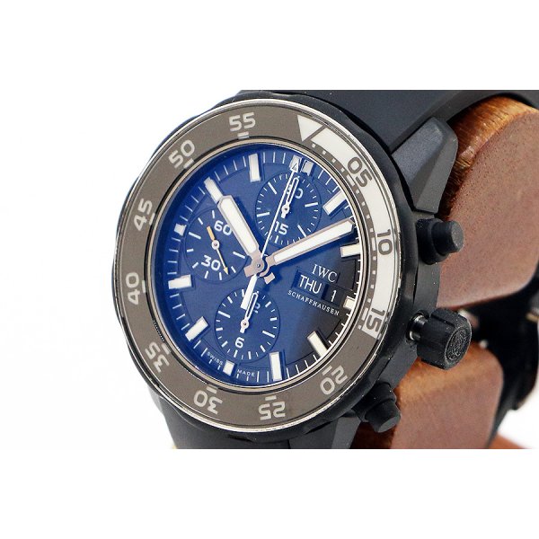 ＩＷＣ　アクアタイマー２０００　クロノ　ＩＷ３６７６７０５　黒文字盤　ガラパゴス限定　サイド拡大