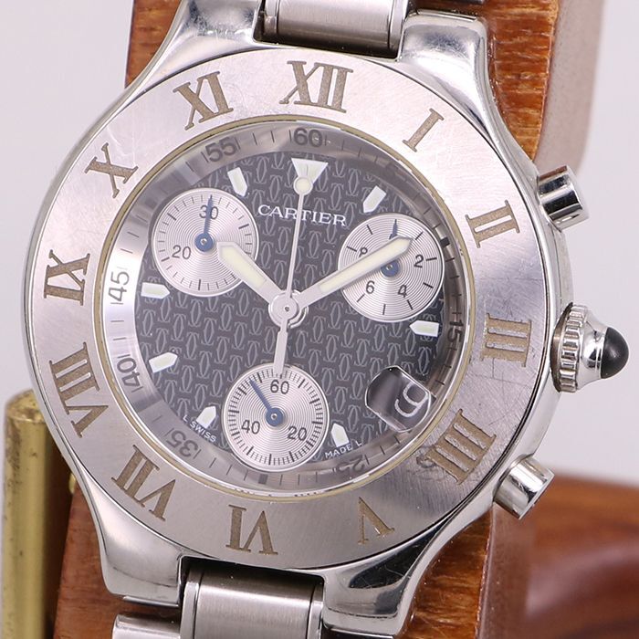 カルティエ マスト２１ クロノスカフ 黒ロゴ文字盤 メンズ 中古腕時計